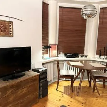 Toeoeloe Beautiful Nest In Center Апартаменты